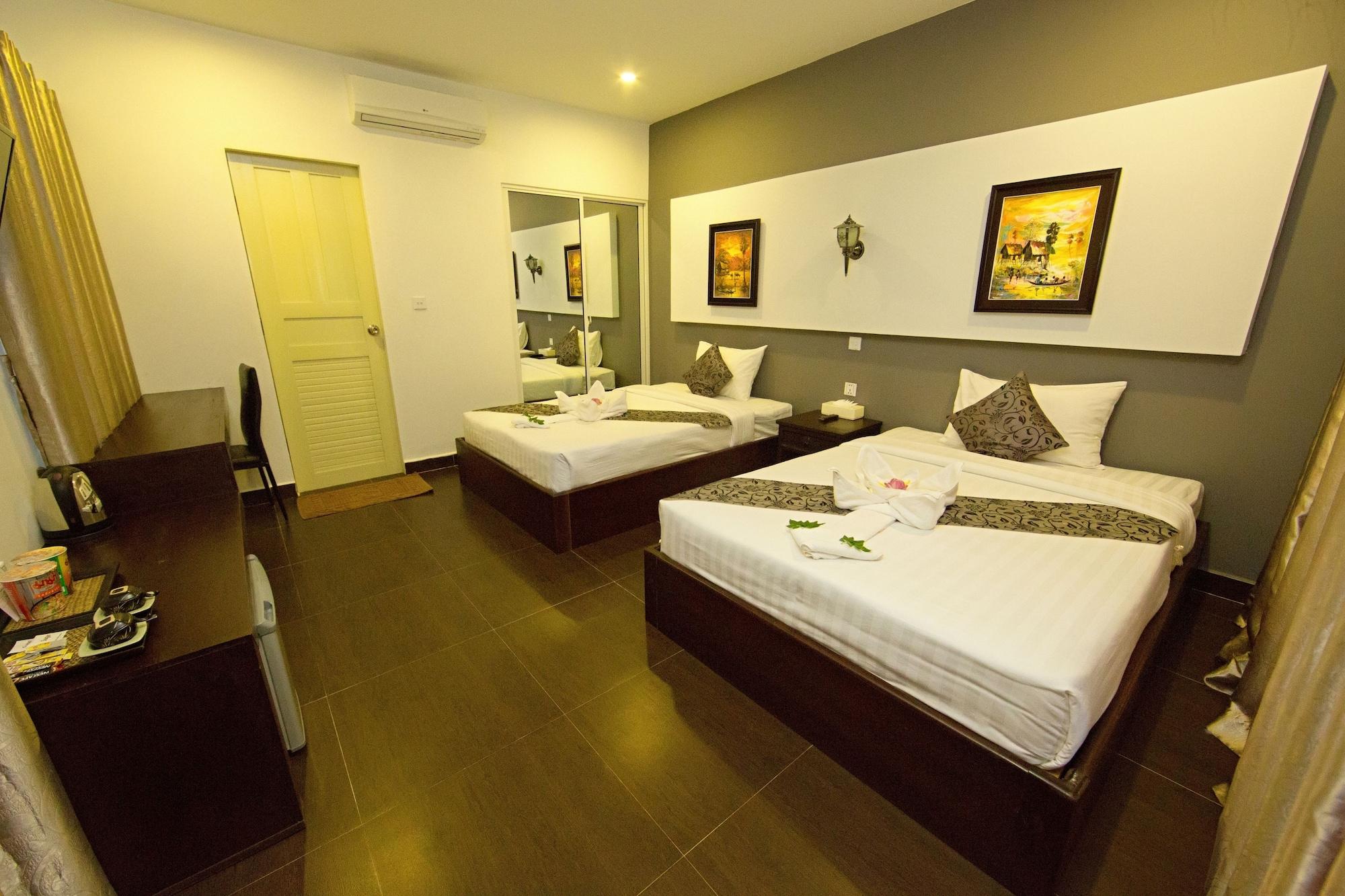 Sea Breeze Resort 4*